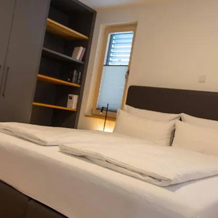 1 דירה טראבן-טרארבאך